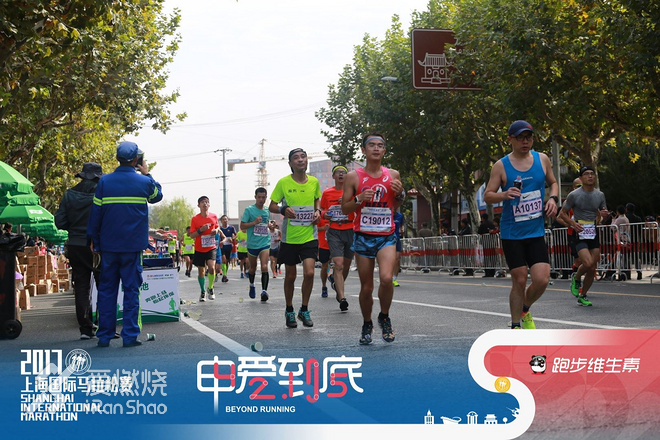 再见，那个被老师抱上单杠的少年