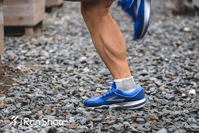 跑鞋 | Brooks Levitate 黑科技带来出色脚感