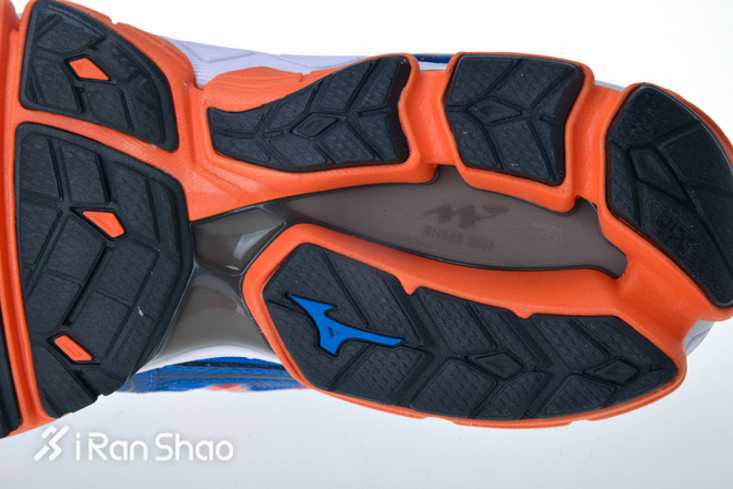 开箱 | Mizuno Wave Sky 可能是最软的美津浓跑鞋