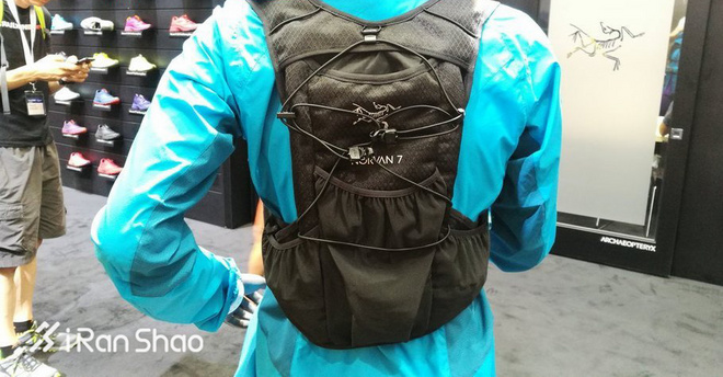 TopX | 剁完的手长出来了没？2018新款越野跑背包预览