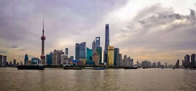 霞飞路的梧桐时光——上马城记