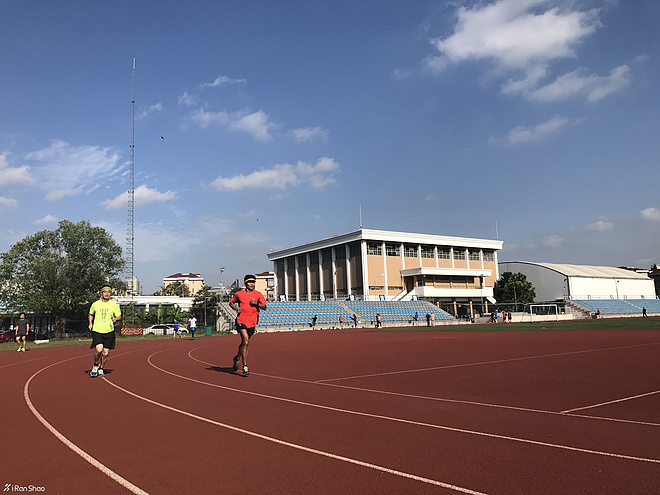 人物 | 上马2:24获国内第三 华东理工大学老师李鹏跃居“上海一哥”