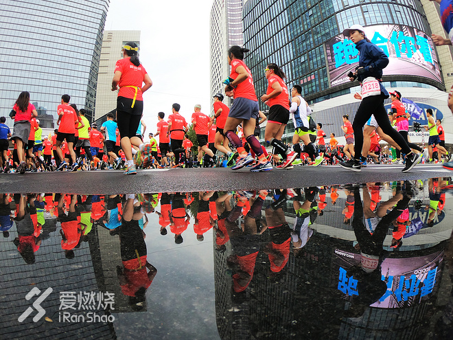 一起上马：用我所爱的方式，跑出我所爱