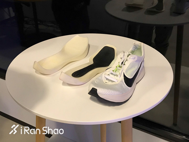 开箱 | Nike Zoom Vaporfly 4%竞速跑鞋的新革命