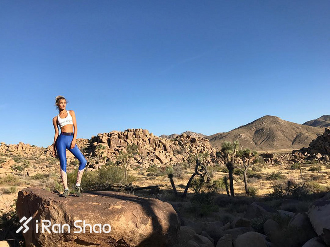 热点 | 2018年《体育画报》泳装模特来袭 寒冬季节看着有点冷