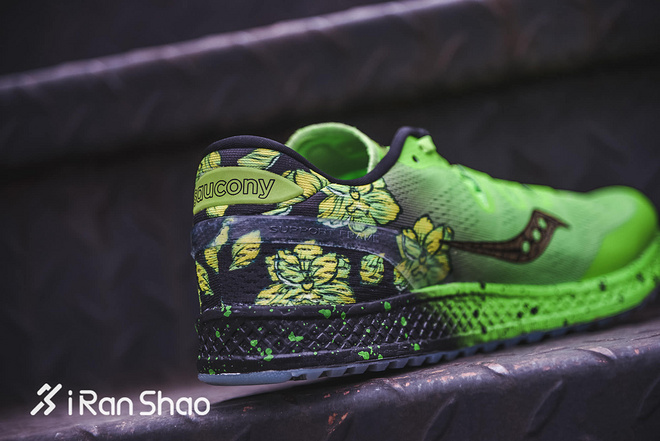 开箱 | Saucony Freedom ISO “上海”限定款 脚踩白玉兰去PB