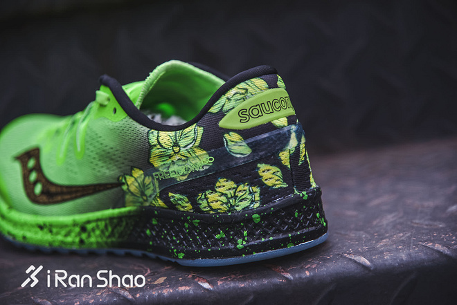 开箱 | Saucony Freedom ISO “上海”限定款 脚踩白玉兰去PB