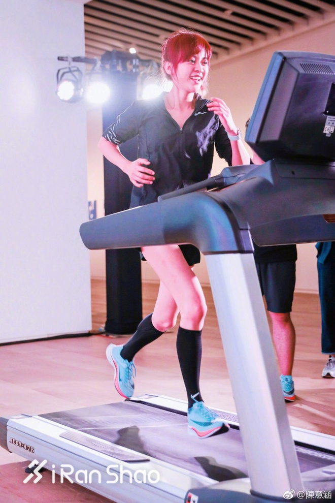 上马上全马 | 刷完帝都二号线不过瘾 陈意涵还要「哈」遍上马