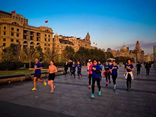 霞飞路的梧桐时光——上马城记