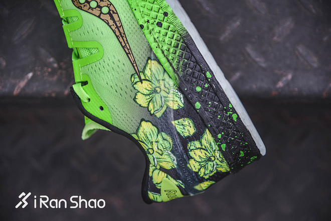 开箱 | Saucony Freedom ISO “上海”限定款 脚踩白玉兰去PB