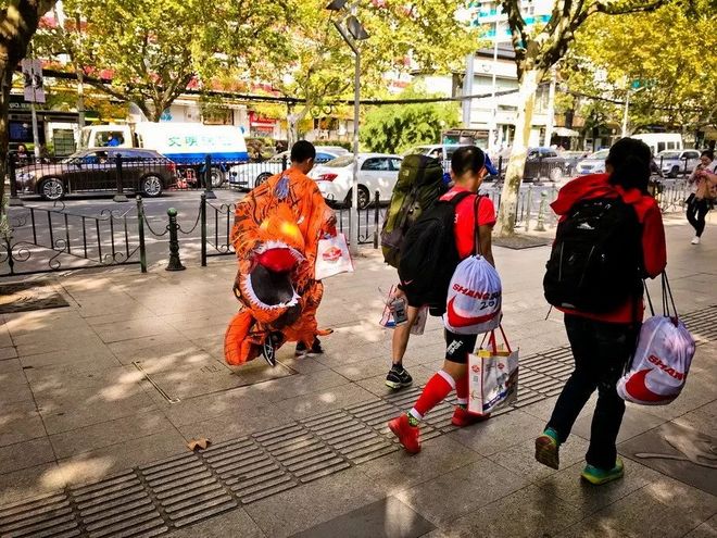 霞飞路的梧桐时光——上马城记