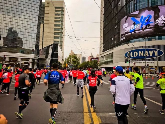 霞飞路的梧桐时光——上马城记