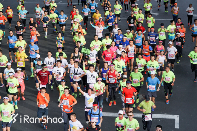 上马上全马 | 这里有一本很“扎劲”的《燃烧指南》等你来拿