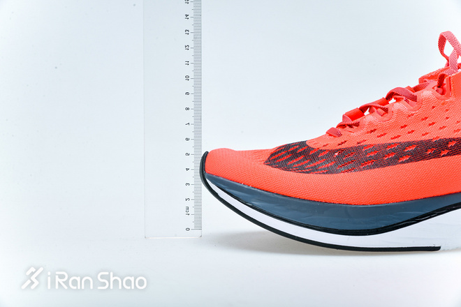 开箱 | Nike Zoom Vaporfly 4%竞速跑鞋的新革命