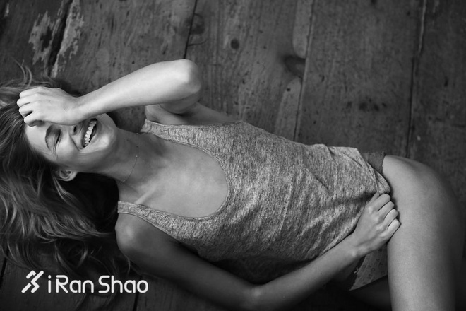 热点 | 2018年《体育画报》泳装模特来袭 寒冬季节看着有点冷