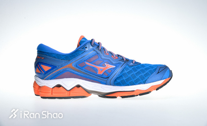 开箱 | Mizuno Wave Sky 可能是最软的美津浓跑鞋