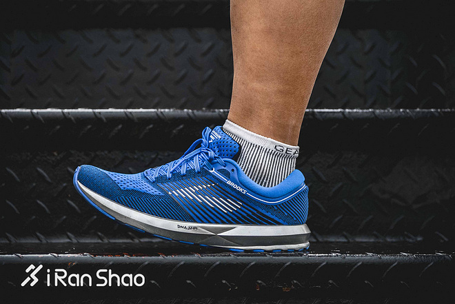 跑鞋 | Brooks Levitate 黑科技带来出色脚感