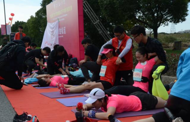 女王云集 | 2017苏州国际女子半程马拉松赛今天华丽开跑！女王跑引领全民狂欢