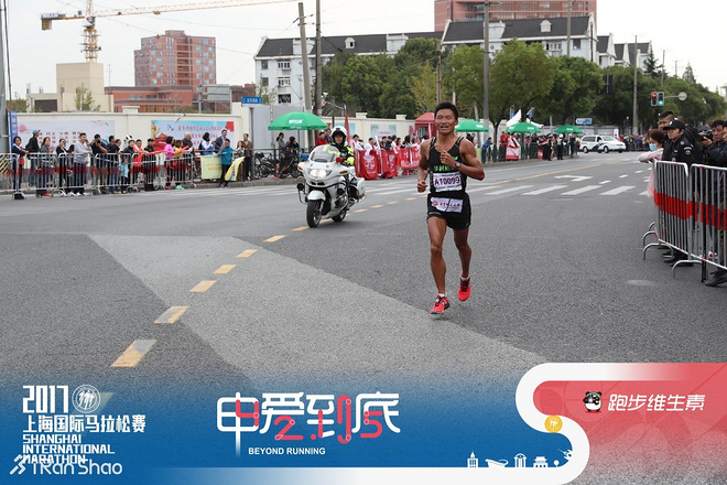 人物 | 上马2:24获国内第三 华东理工大学老师李鹏跃居“上海一哥”