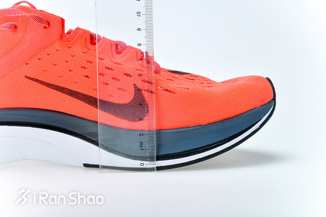 开箱 | Nike Zoom Vaporfly 4%竞速跑鞋的新革命