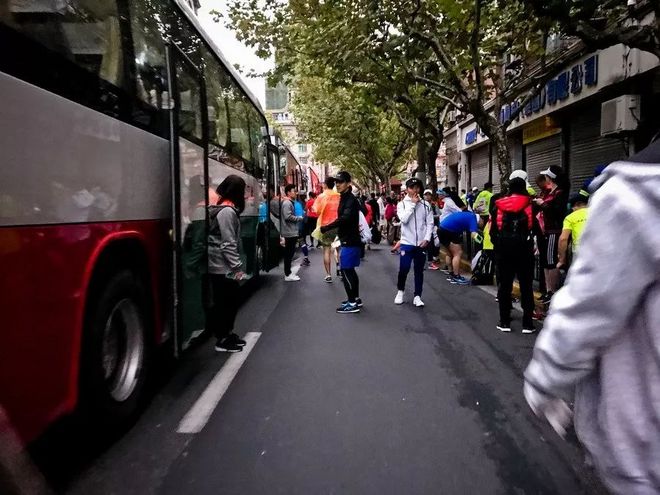 霞飞路的梧桐时光——上马城记