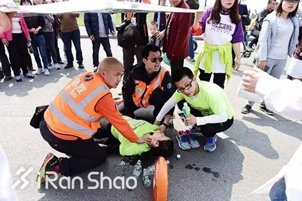 观点 | 马拉松比赛越来越安全 别再拿猝死黑马拉松了！