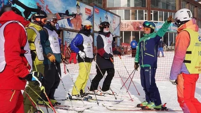 万亿市场前景下，滑雪教练人才缺口问题何解？