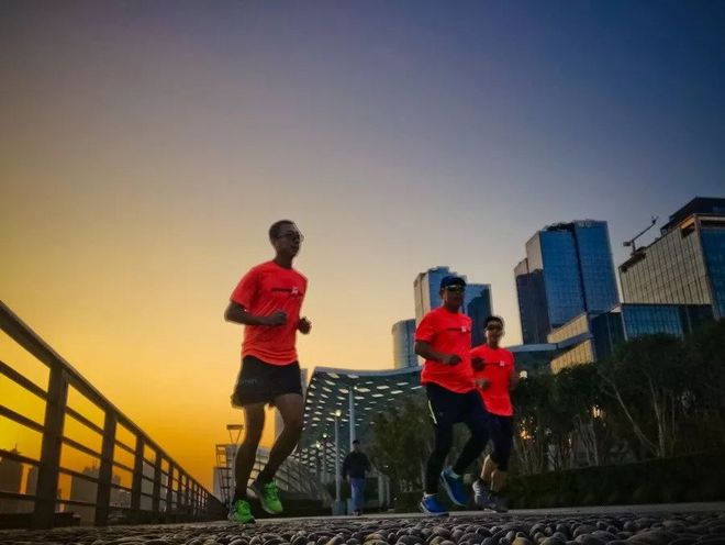 霞飞路的梧桐时光——上马城记