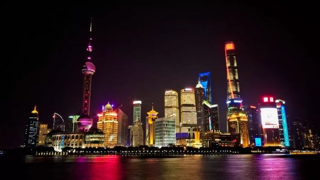 霞飞路的梧桐时光——上马城记