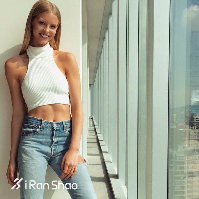 热点 | 2018年《体育画报》泳装模特来袭 寒冬季节看着有点冷