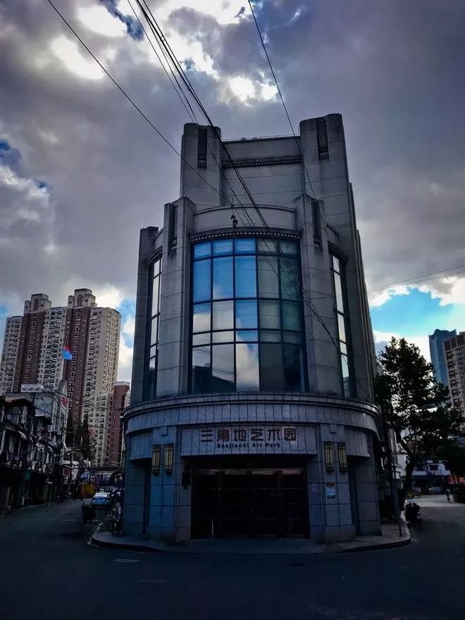 霞飞路的梧桐时光——上马城记