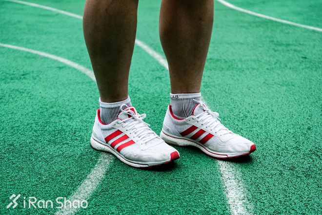 TopX | 热门竞速跑鞋横评：速度与实力的比拼！