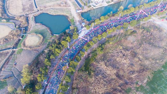 女王跑年度收官之作@”智航杯“2017泰州首届国际半程马拉松今天祥丽开跑、圆满收官