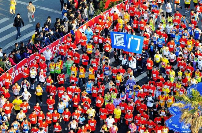 跑步爱上一座城 | 2018厦门马拉松探路视频