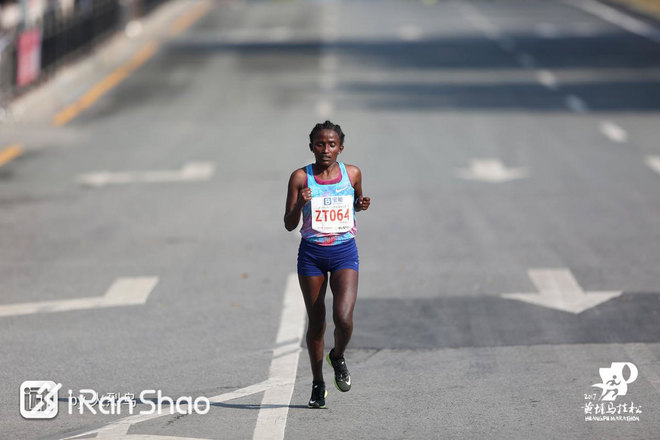 跑鞋战力榜 Vol.04 | 冠军属于美津浓 多威首次以实力登榜