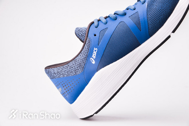 开箱 | Asics Roadhawk FF 轻量训练的性价比之选？