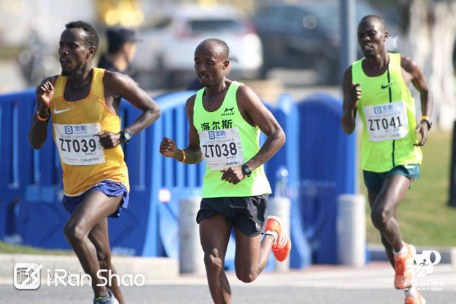 跑鞋战力榜 Vol.04 | 冠军属于美津浓 多威首次以实力登榜