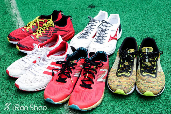 TopX | 热门竞速跑鞋横评：速度与实力的比拼！