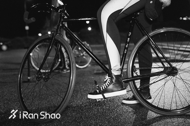 Weekly Gear | 千禧一代爱瑜伽 Lululemon从小众走向主流