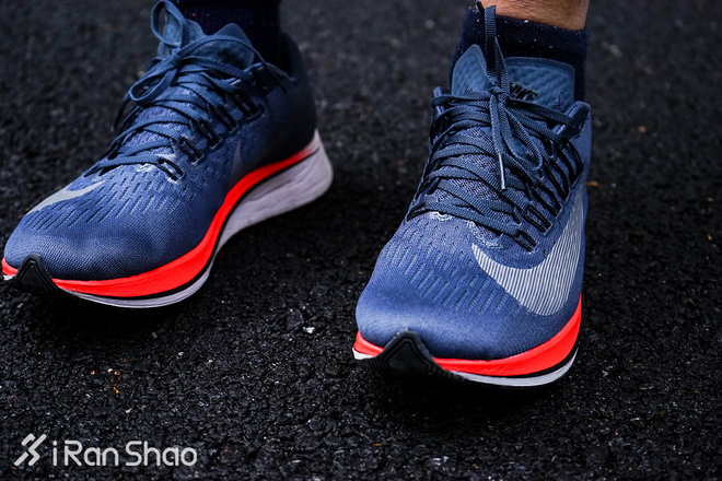 跑鞋 | 深度评测：Nike Zoom Vaporfly 4% vs Nike Zoom Fly 神奇与平庸