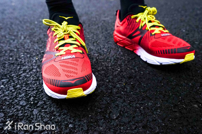 跑鞋 | HOKA ONE ONE TRACER 2 鞋面大换血 表现更出色