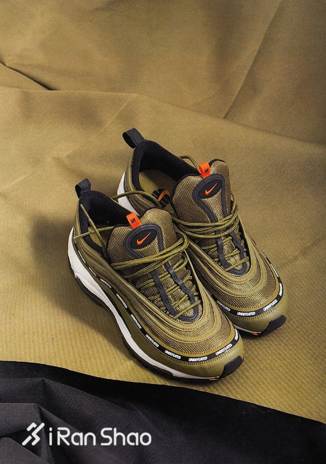 TopX | 要运动也要潮流 2017年各大运动品牌的那些「联名鞋款」