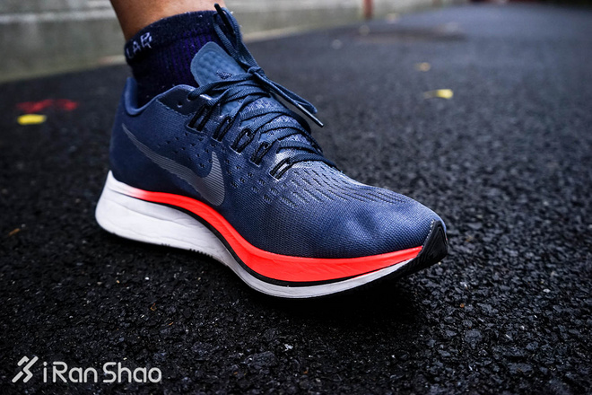 跑鞋 | 深度评测：Nike Zoom Vaporfly 4% vs Nike Zoom Fly 神奇与平庸