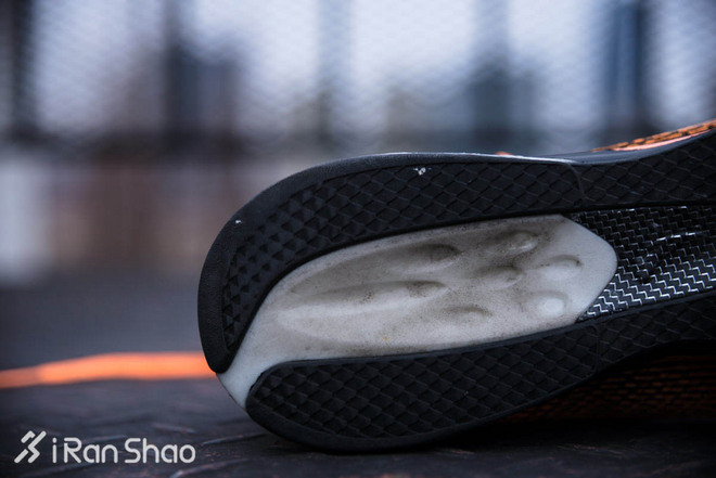 跑鞋 | 速度训练好帮手 安踏 Challenge 202 深度评测