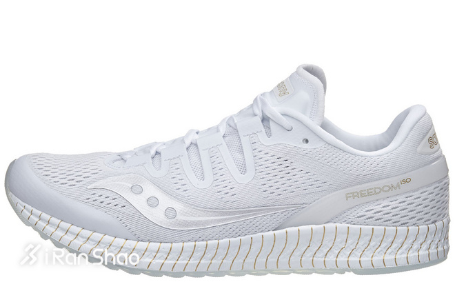 一周新鲜装备资讯 | 这个冬天就需要一双跑鞋 看看今冬什么跑鞋卖得最好