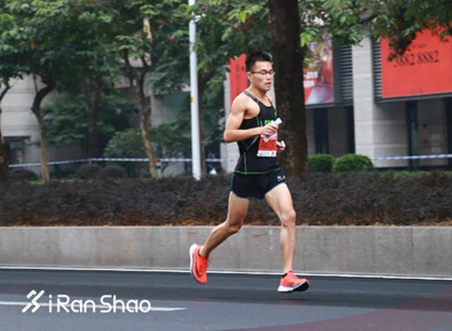 2017爱燃烧年终回顾 | 中国马拉松年度人物合辑