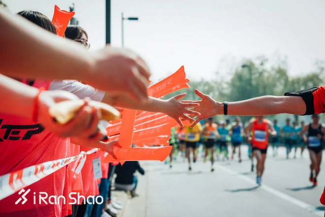 2017爱燃烧年终回顾 | 2017年十大运动装备事件