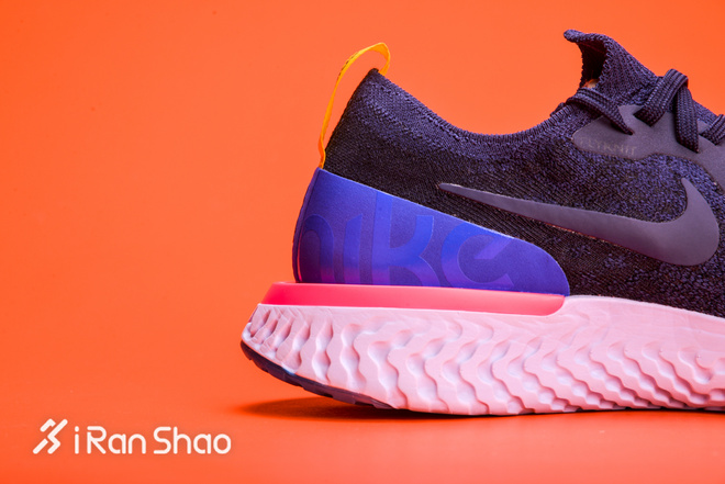 UNBOX | 四位一体的Nike Epic React Flyknit跑鞋开箱视频