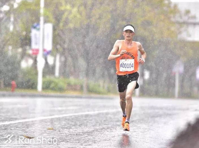 跑鞋 | 速度训练好帮手 安踏 Challenge 202 深度评测