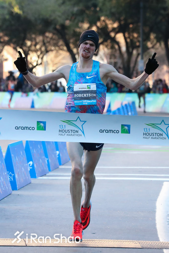 跑鞋战力榜 Vol.07 | 两场比赛五双Vaporfly 4% adidas你的破二跑鞋呢